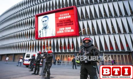 uefa-peringatkan-fans-mu-dan-tottenham-soal-tiket-final-liga-europa-yang-tidak-resmi