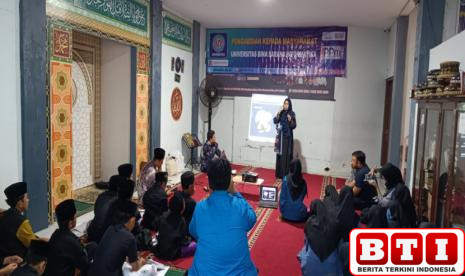 universitas-bsi-bekali-remaja-panti-asuhan-sakinah-depok-keterampilan-wawancara-podcast