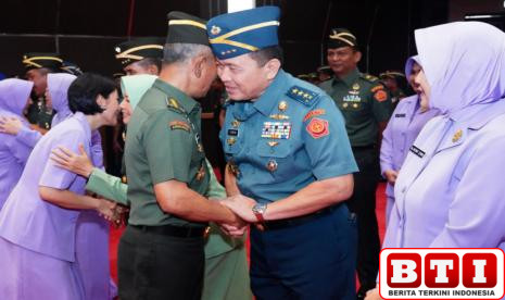 wagub-lemhannas-resmi-bintang-tiga-kapuspen-tni-bintang-dua