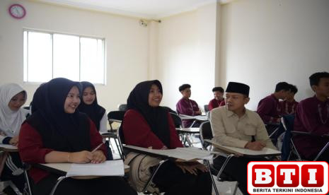 wamendikdasmen-pelajar-smk-harus-kuasai-bahasa-asing