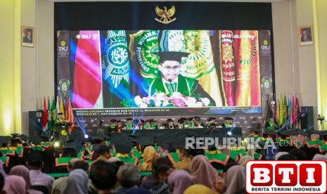 wisudawan-hafiz-terbaik-umj-tekankan-pentingnya-belajar-alquran