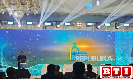 zulkifli-hasan-soroti-birokrasi-sertifikasi-halal-dorong-penyederhanaan-regulasi