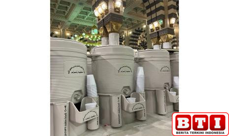 3300-ton-air-zamzam-dikonsumsi-di-masjid-nabawi-dalam-15-hari