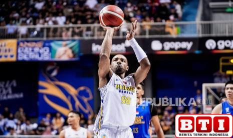 40-poin-brandis-raley-ross-bawa-prawira-kalahkan-satria-muda-paksakan-gim-ketiga-playoff-ibl