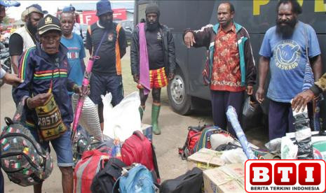 60-ribu-warga-papua-mengungsi-komnas-ham-mereka-gunakan-dana-pribadi-hingga-dana-desa