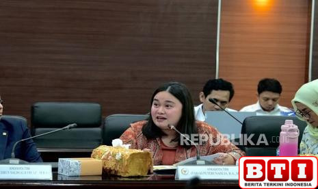 anggota-dpr-farah-puteri-di-tengah-serangan-iran-tunjukkan-komitmen-kemanusiaan