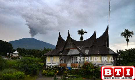 bmkg-ingatkan-warga-sumbar-akan-potensi-hujan-hingga-12-juni