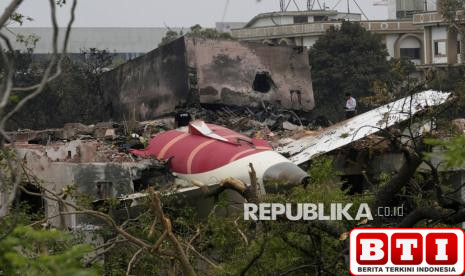 dua-kotak-hitam-pesawat-air-india-yang-jatuh-ditemukan