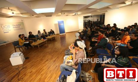 dukung-ekonomi-kreatif-uob-painting-of-the-year-kembali-digelar-gandeng-tokoh-seni-itb