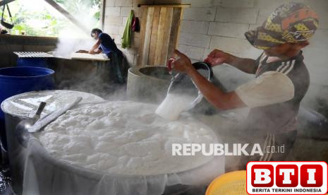 harga-kedelai-melejit-perajin-tahu-kian-terhimpit