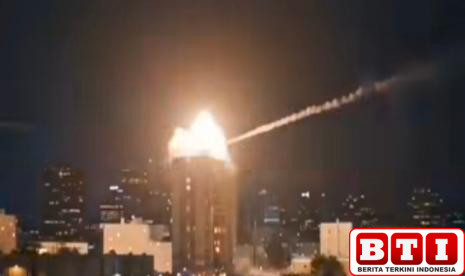 iran-hujani-israel-dengan-rudal-yerusalem-porak-poranda