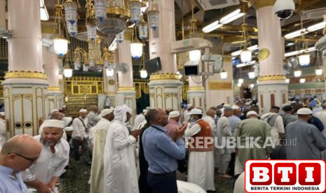 jamaah-haji-ri-tiba-di-madinah-utuh-per-kloter-tak-terpisah