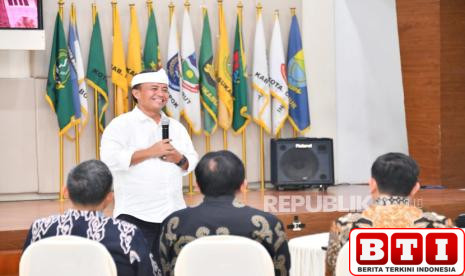 jumlah-pendaftar-spmb-2025-di-jabar-tembus-262000-orang