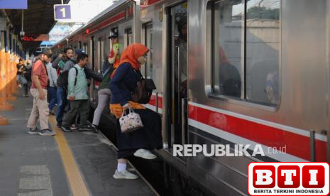 kai-commuter-tambah-96-kereta-baru-targetkan-peremajaan-krl