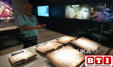 melihat-koleksi-alquran-di-holy-quran-museum