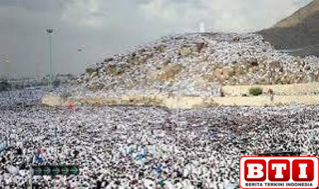 paradoks-persatuan-umat-dalam-haji-dengan-kenyataan-umat-yang-terpecah