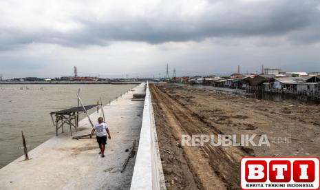 pemerintah-bangun-tanggul-laut-20-km-atasi-rob-di-pesisir-jawa-tengah