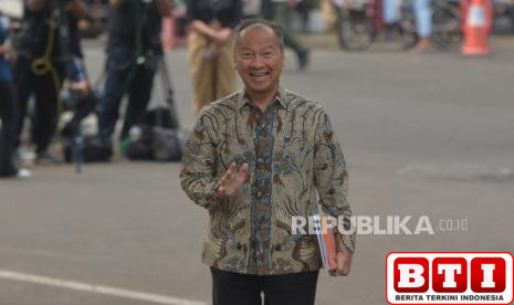 pendaftar-sekolah-vokasi-industri-melonjak-menteri-agus-gumiwang-90-persen-langsung-kerja