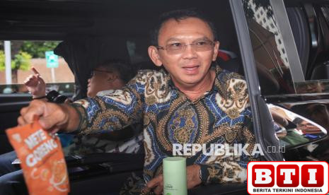penuhi-panggilan-bareskrim-ahok-bantu-penyidik-agar-tidak-kalah-dengan-tersangka
