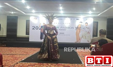 pertama-kali-diselenggarakan-di-hotel-jogja-fashion-trend-usung-tema-cultural-fusion