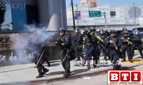 polisi-tembak-kaki-reporter-australia-saat-siaran-langsung-di-kota-los-angeles