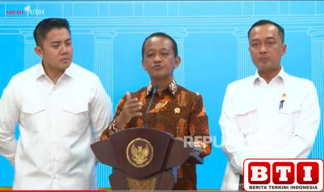 resmi-pemerintah-cabut-izin-tambang-4-perusahaan-di-raja-ampat