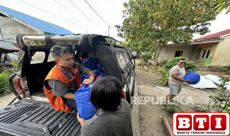 rumah-zakat-dan-pln-ip-ubp-kamojanag-salurkan-bantuan-sembako-untuk-korban-gempa-bengkulu