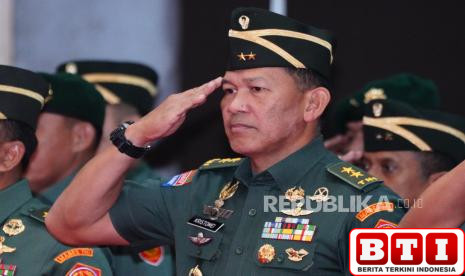 tni-evakuasi-115-wni-di-iran-dan-11-di-israel-lewat-baku-azerbaijan