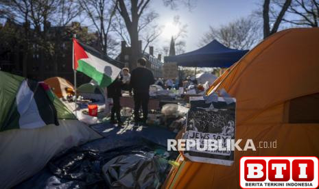 tolak-investasi-zionis-aktivis-pro-palestina-kembali-gelar-perkemahan-di-cambridge