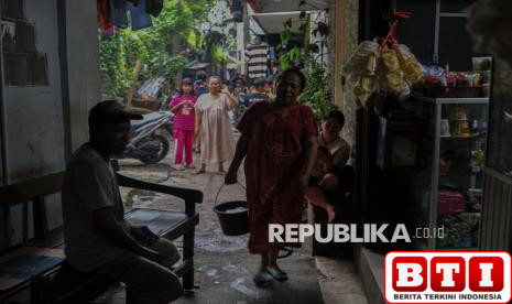 warga-muara-baru-menanti-solusi-air-bersih