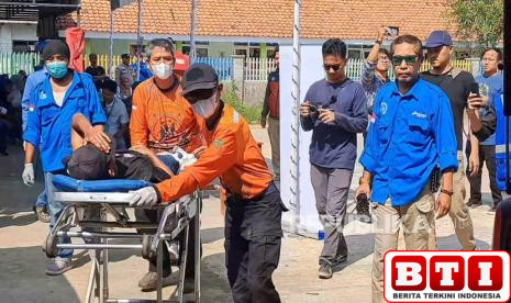 antisipasi-bahaya-ledakan-di-kilang-pertamina-warga-dilatih-penanganannya