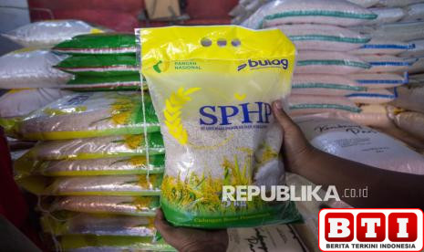 bantuan-pangan-beras-mulai-disalurkan-sasar-1827-juta-keluarga