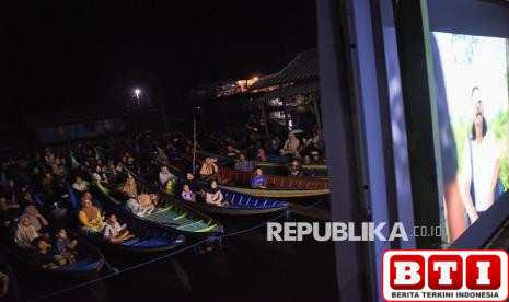 bioskop-terapung-hiburan-alternatif-masyarakat-pesisir-di-kukar