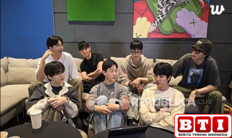 bts-siaran-live-weverse-pertama-setelah-wamil-bahas-album-baru-dan-konser-2026