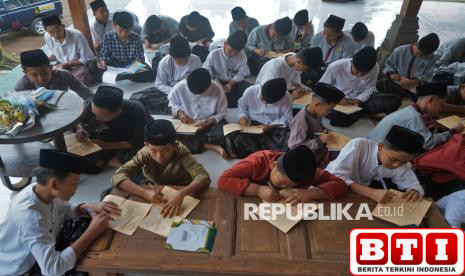 kiat-betah-sukses-barakah-bagi-santri-dengan-ber-siap-sedia