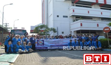 kunjungi-telkom-akses-semarang-mahasiswa-ubsi-pelajari-administrasi-proyek-konstruksi-jaringan