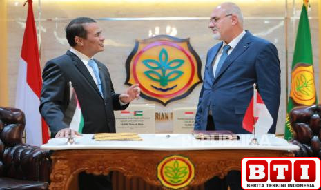 kyai-cholil-apresiasi-langkah-mentan-kirim-bantuan-beras-kemanusiaan-untuk-palestina