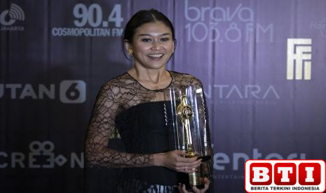 marissa-anita-dan-peran-mila-bagaimana-perempuan-mencintai-diri-di-tengah-segudang-peran