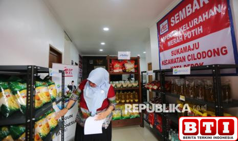 melihat-aktivitas-koperasi-kelurahan-merah-putih-sukamaju-depok