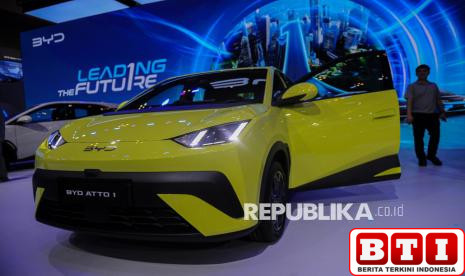 melihat-lebih-dekat-tampilan-mobil-listrik-byd-atto-1