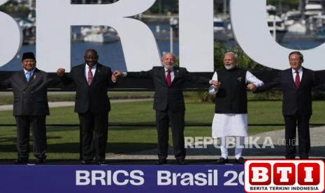 mengapa-trump-ketakutan-hadapi-brics