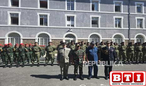 menhan-sjafrie-semangati-kontingen-satgas-patriot-ii-jelang-bastille-day-di-paris