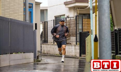 new-balance-luncurkan-rebel-v5-sepatu-lari-ringan-tanpa-karbon-untuk-cetak-pb