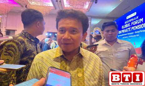 ojk-catat-kinerja-positif-sektor-jasa-keuangan-syariah