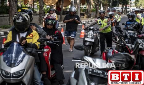 penunggak-pajak-kendaraan-jadi-sasaran-operasi-patuh-candi-2025