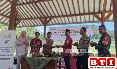 pln-uit-jbt-dukung-polosiri-mandiri-sinergi-umkm-dan-kesenian-lokal