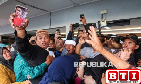 polda-jatim-bantu-cari-61-penumpang-kmp-tunu-pratama-jaya-yang-masih-hilang