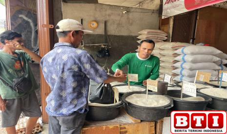 respons-isu-beras-oplosan-pedagang-baru-tahu-pembeli-tak-masalah-asal-nasi-masih-layak-konsumsi