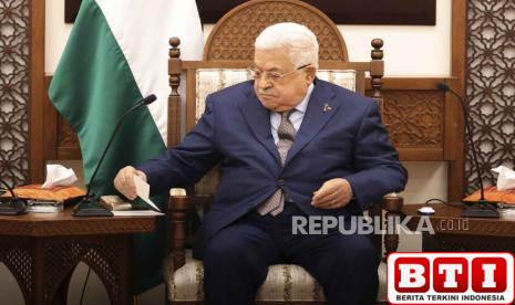 saat-pejuang-berjuang-dan-rakyat-gaza-dibantai-abbas-sibuk-bahas-kekuasaan-hamas-meradang