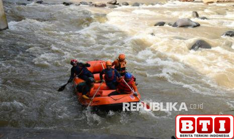 satu-korban-longsor-di-megamendung-belum-ditemukan-tim-sar-perluas-lokasi-pencarian